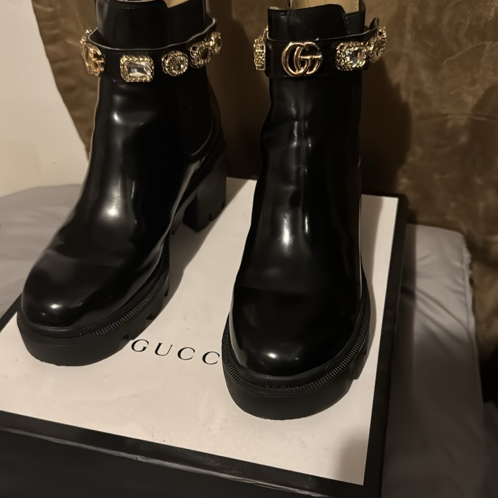 Gucci Black and Gold Ankle Boots with Chunky Sole - Picture 4 of 6